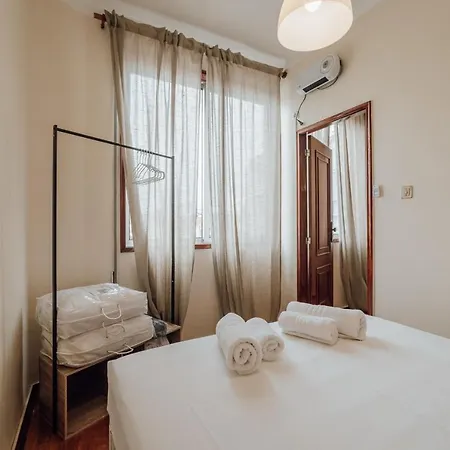 Design Magalhaes By Homing *
